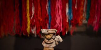 «La mitad del mundo»: México y España celebran a la mujer indígena en exposición en Madrid La mitad del mundo México y España celebran a la mujer indígena en exposición en Madrid