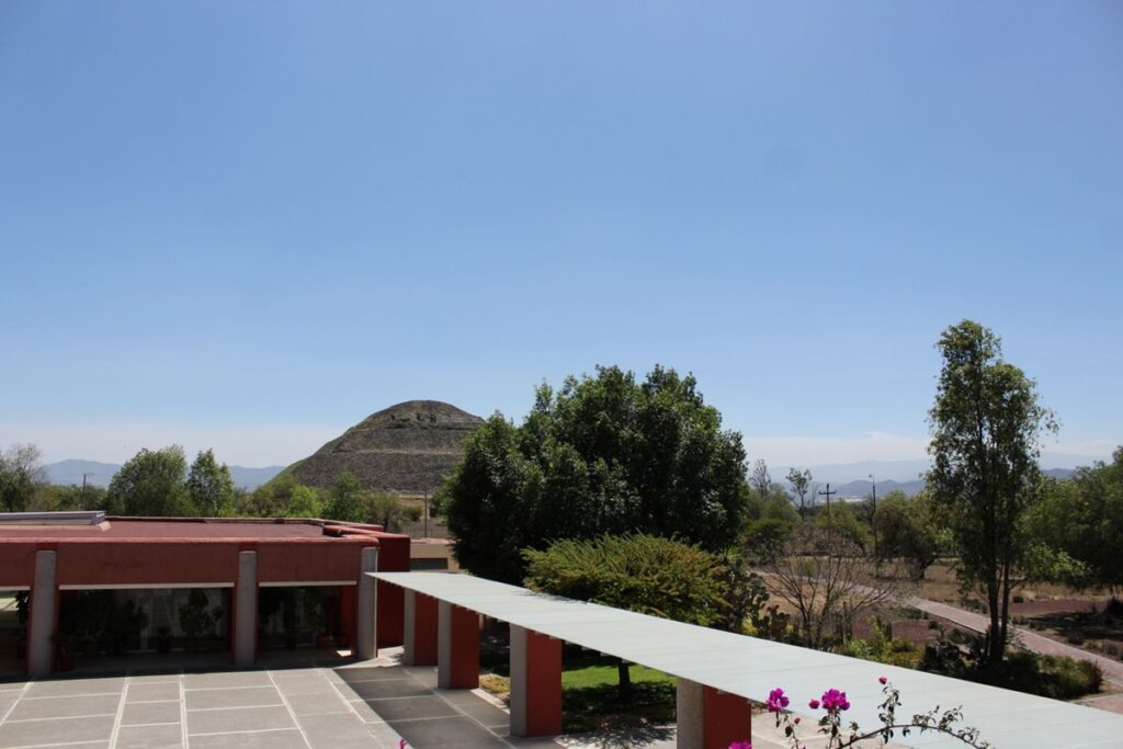 Teotihuacan revela su pasado ritual con incensario restaurado de más de 1700 años