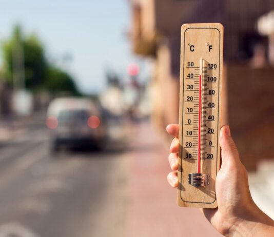 UC Irvine crea sistema con IA para monitorear la desigualdad ante olas de calor en California UC Irvine crea sistema con IA para monitorear la desigualdad ante olas de calor en California