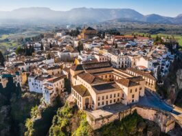 Andalucía refuerza lazos con Estados Unidos como socio clave en turismo y comercio Andalucía refuerza lazos con Estados Unidos como socio clave en turismo y comercio