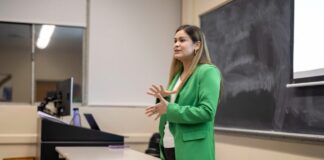 Cal State LA recibe dos fondos de NSF para estudiantes STEM en California Cal State LA recibe dos fondos de NSF para estudiantes STEM en California