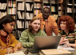 Digitalizan periódicos hechos por personas encarceladas en California Digitalizan periódicos hechos por personas encarceladas en California