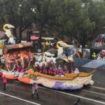 «Welcome» será el tema del Desfile de las Rosas 2027