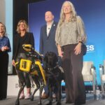 ¿Pueden los perros y los robots resolver juntos problemas humanos?