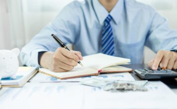 Cómo identificar a un preparador de impuestos fantasma en California Cómo identificar a un preparador de impuestos fantasma en California