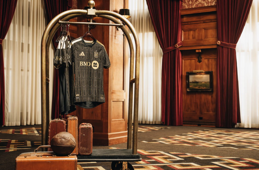 LAFC lanza uniforme 2026 inspirado en el art déco de Los Ángeles