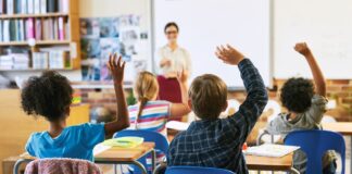 «Compigotes»: Programa educativo que busca fomentar respeto y empatía en aulas «Compigotes»: Programa educativo que busca fomentar respeto y empatía en aulas