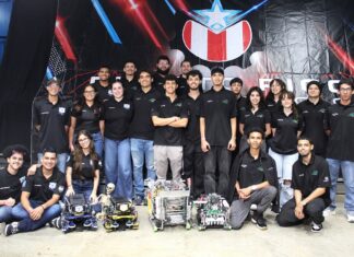 Estudiantes del RUM ganan VEX Robotics y van al mundial Estudiantes del RUM ganan VEX Robotics y van al mundial