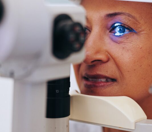 Estudio revela cómo se forman cataratas con la edad Estudio revela cómo se forman cataratas con la edad