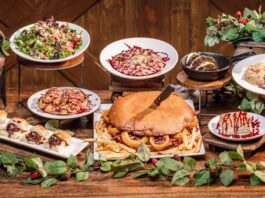 Knott’s Boysenberry Festival regresa a California con más de 100 platillos Knott’s Boysenberry Festival regresa a California con más de 100 platillos