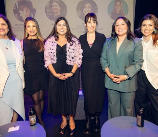 Latinas proponen ampliar la Carta de Derechos en Estados Unidos Latinas proponen ampliar la Carta de Derechos en Estados Unidos