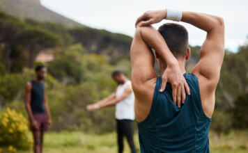 Estiramientos: el hábito que muchos olvidan al ejercitarse Estiramientos: el hábito que muchos olvidan al ejercitarse