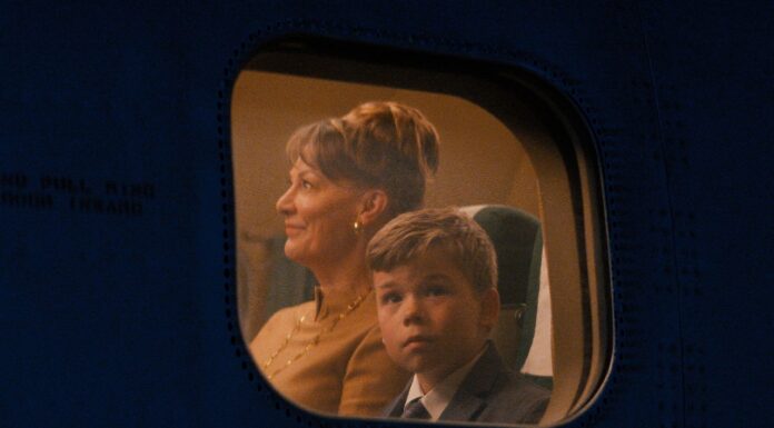 John Travolta estrena su primera película como director en Cannes John Travolta estrena su primera película como director en Cannes