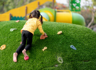 Parques con césped artificial podrían ser un riesgo en verano Parques con césped artificial podrían ser un riesgo en verano