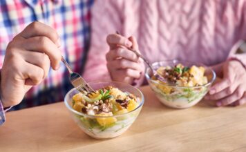 El hábito alimenticio que ayuda a proteger músculos y cerebro al envejecer El hábito alimenticio que ayuda a proteger músculos y cerebro al envejecer