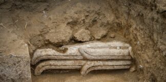 Encuentran antiguos relieves con símbolos de Tláloc en Tlaxcala Encuentran antiguos relieves con símbolos de Tláloc en Tlaxcala