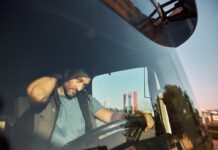 FMCSA recuerda derechos clave a camioneros frente a presiones laborales FMCSA recuerda derechos clave a camioneros frente a presiones laborales