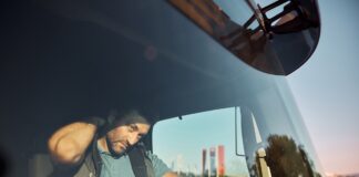 FMCSA recuerda derechos clave a camioneros frente a presiones laborales FMCSA recuerda derechos clave a camioneros frente a presiones laborales