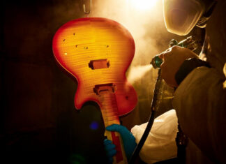 Gibson revela cómo nacen sus guitarras en Nashville Gibson revela cómo nacen sus guitarras en Nashville