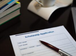 Ventura anuncia becas para estudiantes con vocación de servicio Beca Dee Dowell ofrece ayuda a estudiantes de Ventura
