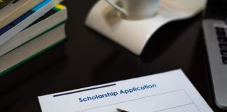Ventura anuncia becas para estudiantes con vocación de servicio Beca Dee Dowell ofrece ayuda a estudiantes de Ventura