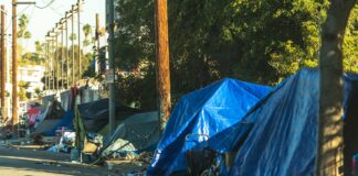 LAHSA demanda a HUD para proteger vivienda de más de 11,000 angelinos LAHSA demanda a HUD para proteger vivienda de más de 11,000 angelinos
