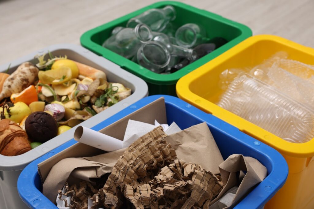 Nueva plataforma en español explica cómo reciclar mejor en California