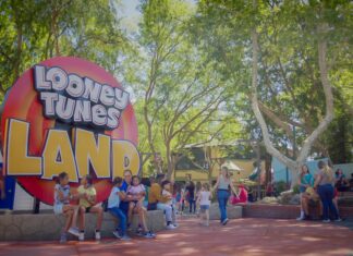 Six Flags abre Looney Tunes Land con juegos, shows y personajes clásicos ix Flags abre Looney Tunes Land con juegos, shows y personajes clásicos