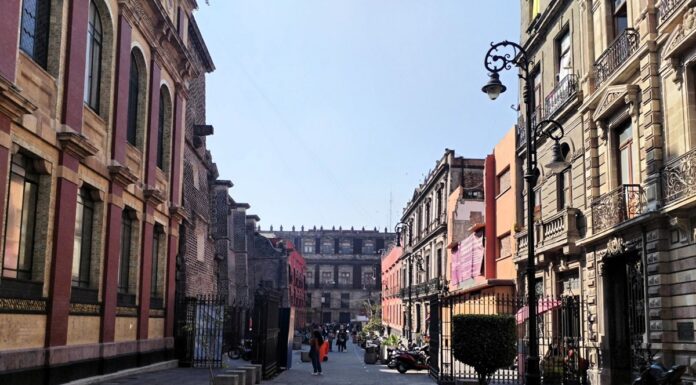 INAH traza las huellas de Tenochtitlan bajo la Ciudad de México Trazan las huellas de Tenochtitlan bajo la Ciudad de México