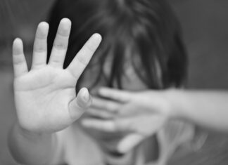 California avanza reforma de protección para niños que sufren abusos California avanza reforma de protección para niños que sufren abusos