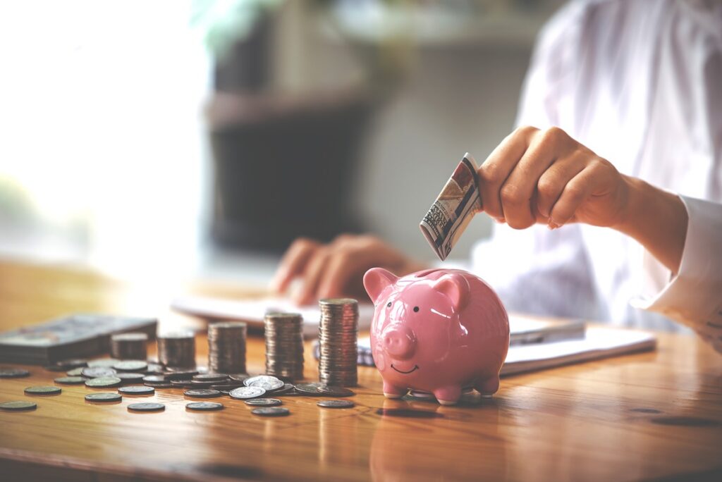 California destina $3.3 millones a programas gratuitos de educación financiera
