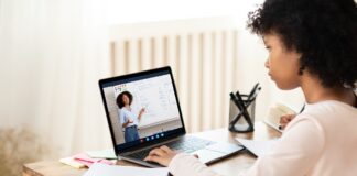 Condado de San Bernardino ofrece tutoría bilingüe gratuita las 24 horas Condado de San Bernardino ofrece tutoría bilingüe gratuita las 24 horas