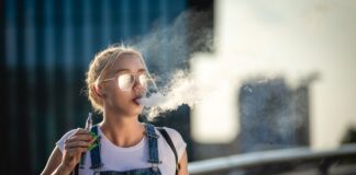 Consumo de cannabis y vapeo de nicotina se mantiene en niveles récord en Estados Unidos Consumo de cannabis y vapeo de nicotina se mantiene en niveles récord en Estados Unidos