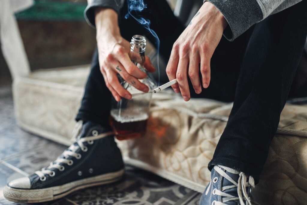 Intervención virtual con prácticas tradicionales redujo consumo de alcohol y cannabis en jóvenes indígenas