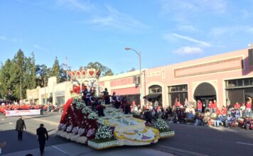 La Corte de las Rosas: Más de 120 años de historia en el Desfile de Año Nuevo en Pasadena La Corte de las Rosas Más de 120 años de historia en el Desfile de Año Nuevo en Pasadena