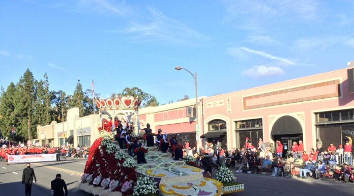 La Corte de las Rosas: Más de 120 años de historia en el Desfile de Año Nuevo en Pasadena La Corte de las Rosas Más de 120 años de historia en el Desfile de Año Nuevo en Pasadena