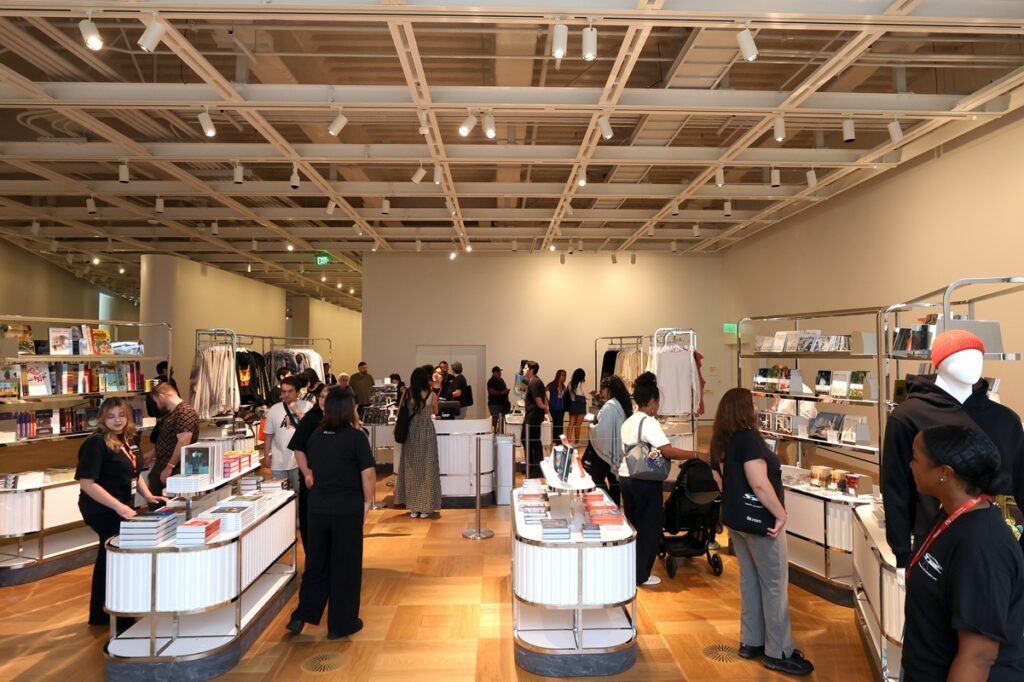 El Museo Lucas de Arte Narrativo abre sus puertas en Los Ángeles