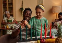 Nuevo sello de USPS celebra las tradiciones de Kwanzaa Nuevo sello de USPS celebra las tradiciones de Kwanzaa