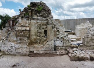 Protegen en Campeche una residencia de la élite maya Protegen en Campeche una residencia de la élite maya