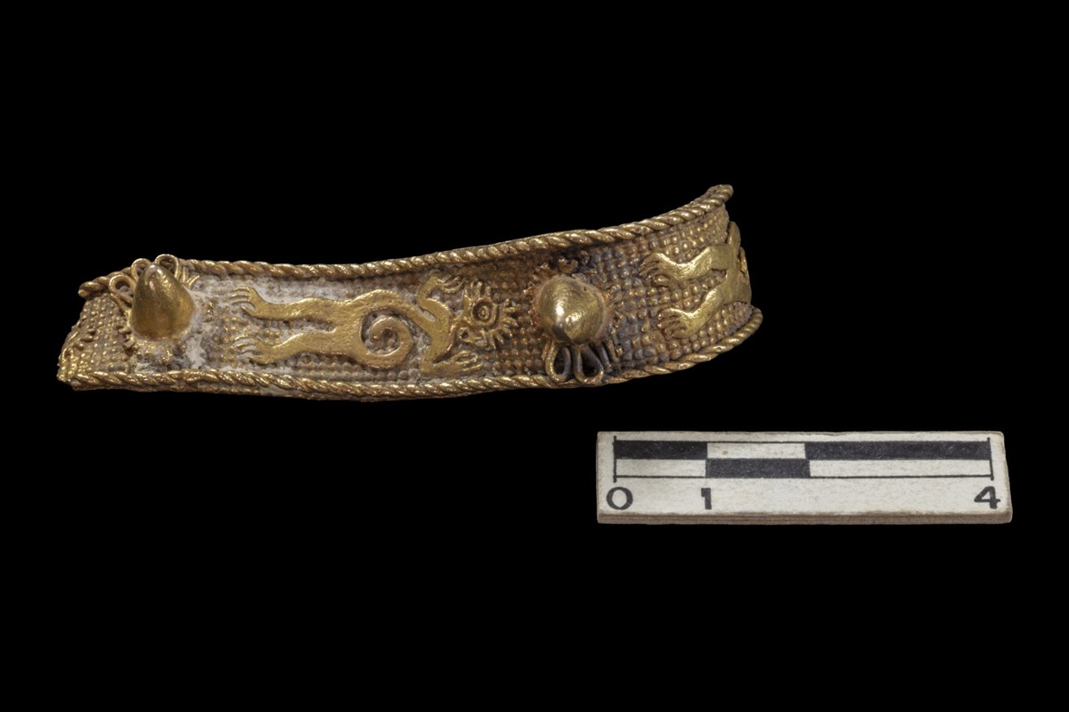 Repatrian a México antiguo brazalete de orfebrería zapoteca Repatrian a México antiguo brazalete de orfebrería zapoteca