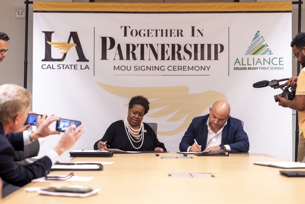 Cal State LA y Alliance College-Ready Public Schools amplían apoyo a universitarios