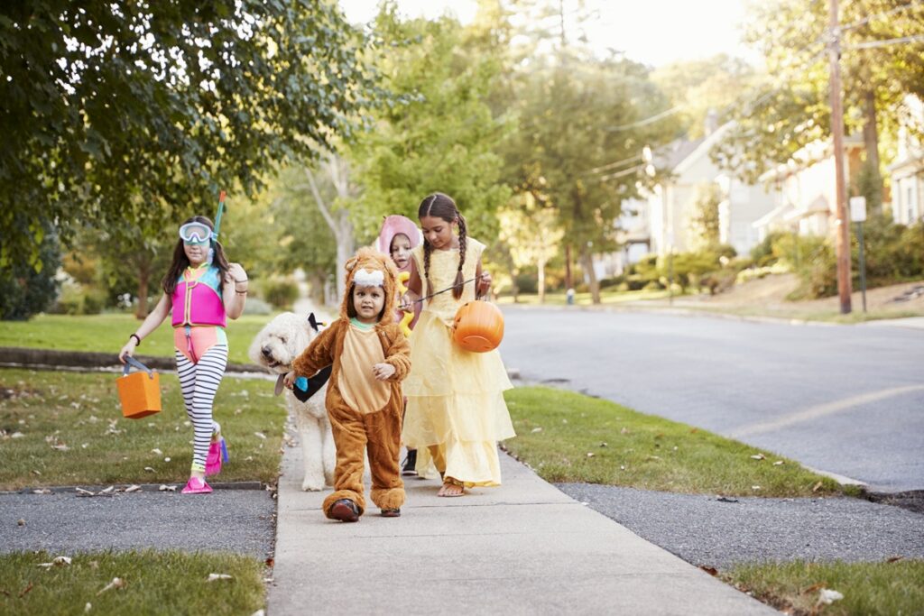 Cómo proteger a los niños de los puntos ciegos de los vehículos durante Halloween