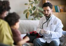 La HRSA amplía apoyo a visitas familiares durante la primera infancia La HRSA amplía apoyo a visitas familiares durante la primera infancia
