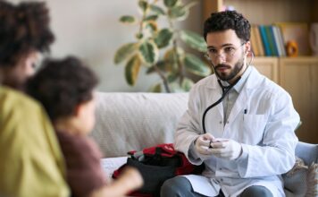 La HRSA amplía apoyo a visitas familiares durante la primera infancia La HRSA amplía apoyo a visitas familiares durante la primera infancia