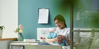 NEST entrega suministros para madres y recién nacidos NEST entrega suministros para madres y recién nacidos